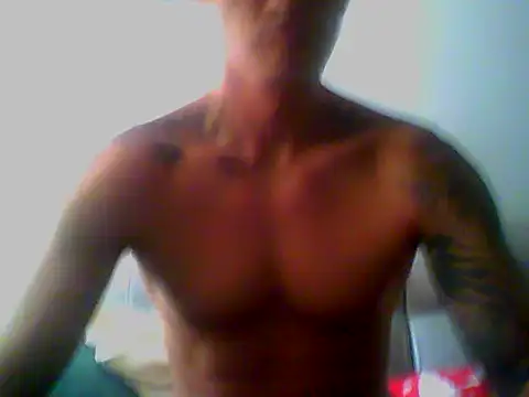 Snapshot of Skater29xx2 chatting on December 7, 8:38 pm Skater29xx2 online show from December 7, 8:38 pm