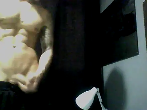 Snapshot of Skater29xx2 chatting on December 14, 7:46 pm Skater29xx2 online show from December 14, 7:46 pm