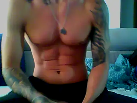 Snapshot of Skater29xx2 chatting on February 11, 5:29 pm Skater29xx2 online show from February 11, 5:29 pm