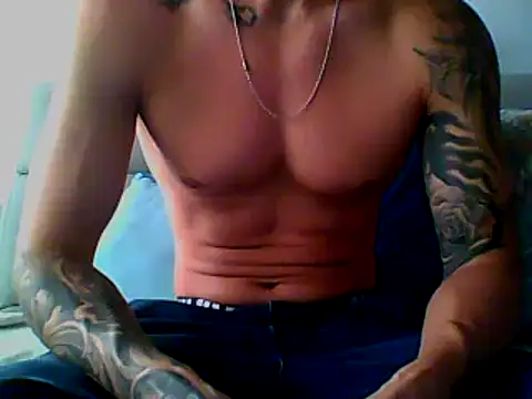 Snapshot of Skater29xx2 chatting on March 10, 2:16 pm Skater29xx2 online show from March 10, 2:16 pm