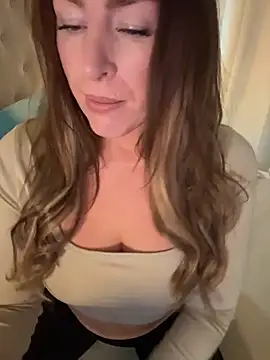 Snapshot of ChristyAdair chatting on March 4, 10:54 am ChristyAdair online show from March 4, 10:54 am