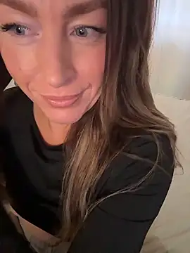 Snapshot of ChristyAdair chatting on March 7, 3:42 pm ChristyAdair online show from March 7, 3:42 pm