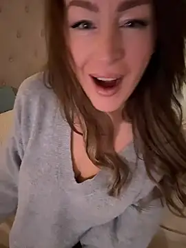 Snapshot of ChristyAdair chatting on March 13, 8:21 am ChristyAdair online show from March 13, 8:21 am