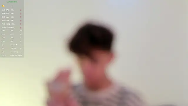 Snapshot of Tomy_Rox chatting on February 15, 8:01 pm Tomy Rox online show from February 15, 8:01 pm