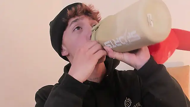 Tomy Rox online show from September 29, 8:35 pm