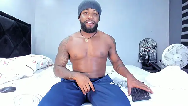 Dancelwashington online show from May 25, 2:12 pm