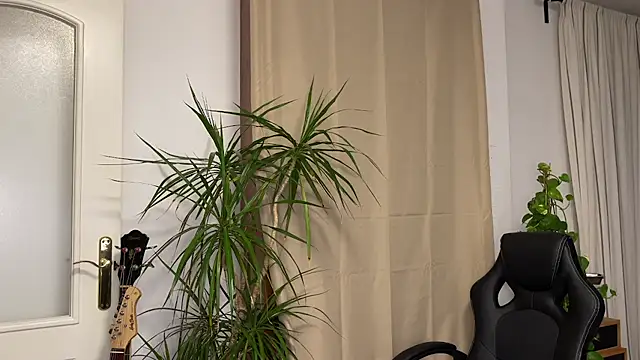 TheWildMiu online show from December 14, 9:24 pm