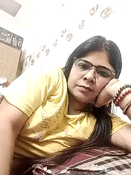 Husnpari20 online show from December 23, 2:07 pm