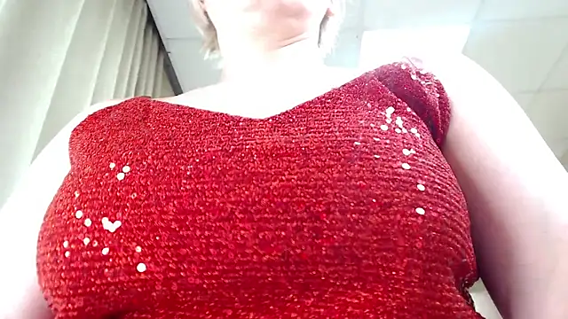 Snapshot of BlondeBrilliant7 chatting on January 18, 12:26 pm BlondeBrilliant7 online show from January 18, 12:26 pm