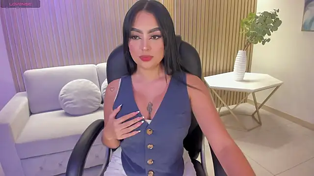 Snapshot of sarawinstone chatting on January 15, 7:55 pm sarawinstone online show from January 15, 7:55 pm