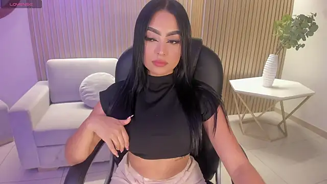 Snapshot of sarawinstone chatting on January 16, 7:41 pm sarawinstone online show from January 16, 7:41 pm