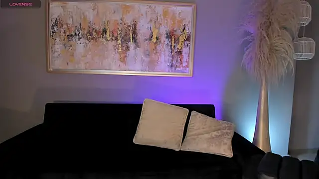 Snapshot of sarawinstone chatting on March 15, 8:43 pm sarawinstone online show from March 15, 8:43 pm