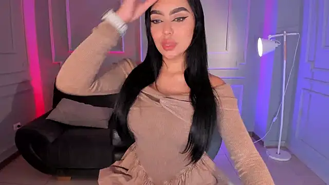 Snapshot of sarawinstone chatting on March 16, 11:49 am sarawinstone online show from March 16, 11:49 am