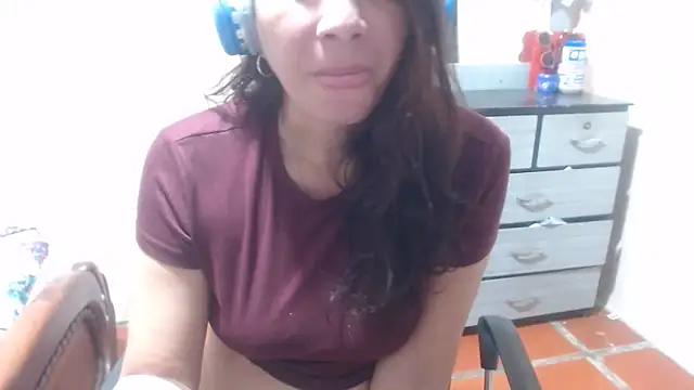 Ainhoa-hot online show from May 10, 5:23 am