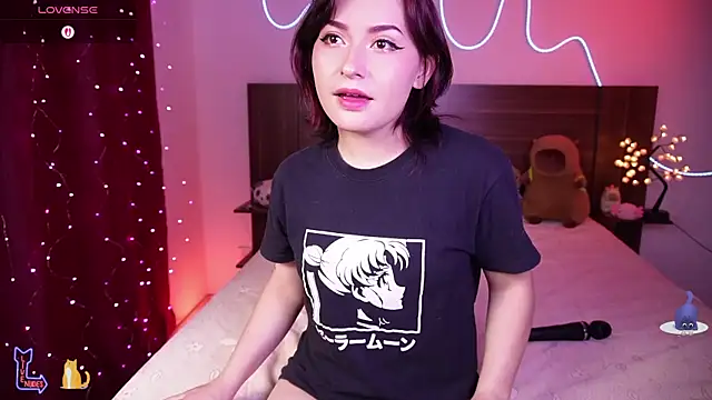 Snapshot of Ahri_howl_sweet chatting on April 18, 9:48 pm Ahri howl sweet online show from April 18, 9:48 pm
