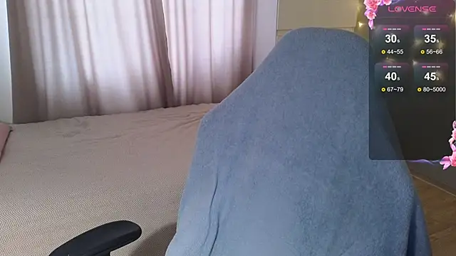Snapshot of kate_leoo chatting on April 22, 11:34 am kate leoo online show from April 22, 11:34 am