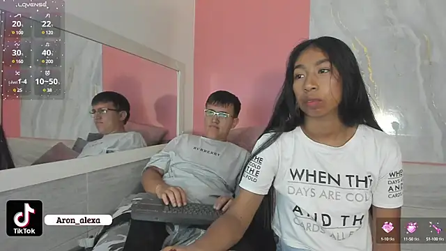 Snapshot of aron_alexa chatting on March 8, 1:25 pm aron alexa online show from March 8, 1:25 pm