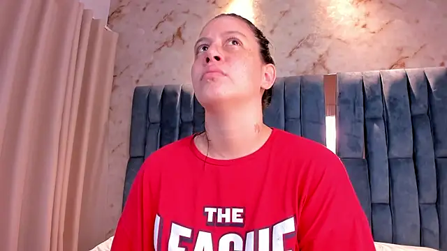 Snapshot of Arii_Vga chatting on November 9, 5:39 am Arii Vga online show from November 9, 5:39 am