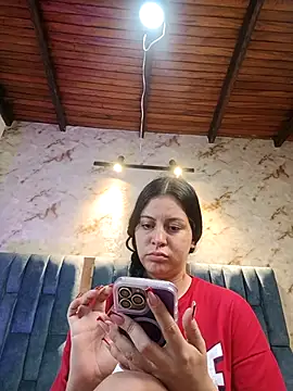 Snapshot of Arii_Vga chatting on November 30, 4:16 am Arii Vga online show from November 30, 4:16 am