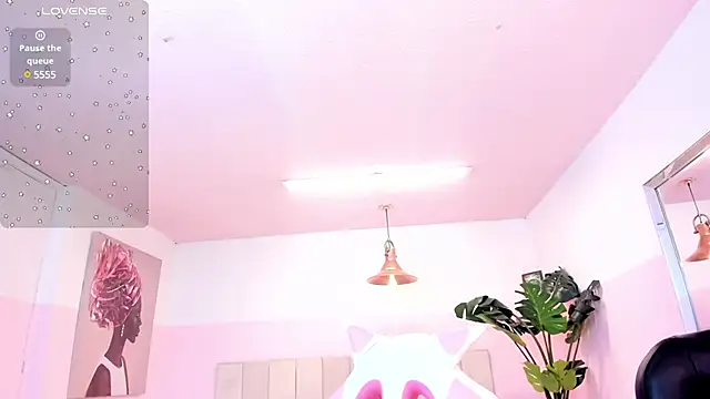 Snapshot of Red_lady chatting on February 25, 3:52 am Red lady online show from February 25, 3:52 am