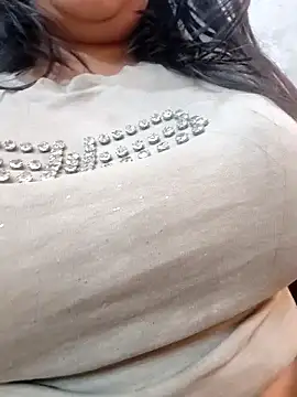 Snapshot of Anamika_24 chatting on January 31, 9:48 am Anamika 24 online show from January 31, 9:48 am