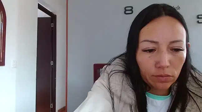 Laura martin  online show from January 24, 4:06 pm