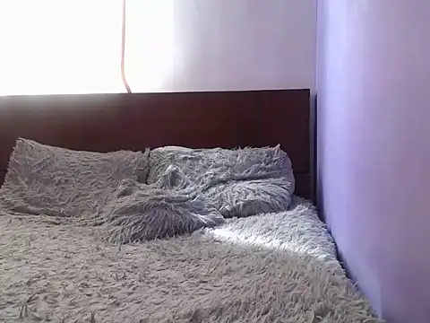 Snapshot of Laura_martin_ chatting on October 7, 1:52 pm Laura martin  online show from October 7, 1:52 pm