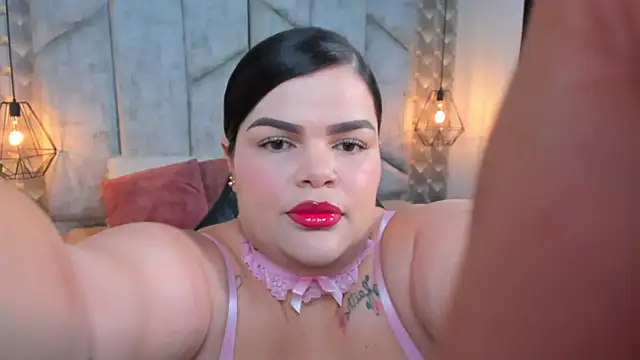 Sara Thompsoon online show from March 10, 11:59 am