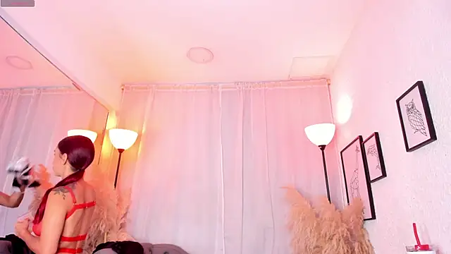 Snapshot of scarlett_johs chatting on October 11, 12:15 pm scarlett johs online show from October 11, 12:15 pm