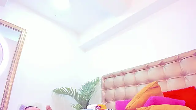 sophie-newton online show from January 23, 3:22 pm