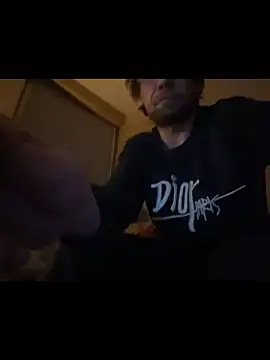 Snapshot of FreshWonder0 chatting on December 15, 8:02 pm FreshWonder0 online show from December 15, 8:02 pm