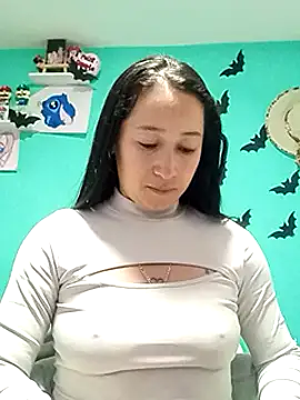 emilypoppy3 online show from February 5, 1:44 pm