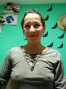 emilypoppy3 online show from February 20, 3:45 am