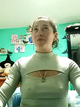 emilypoppy3 online show from March 4, 10:49 pm