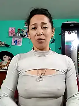 emilypoppy3 online show from March 21, 1:13 am