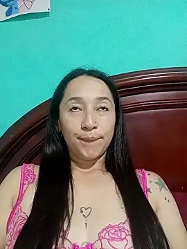 emilypoppy3 online show from October 14, 1:06 am