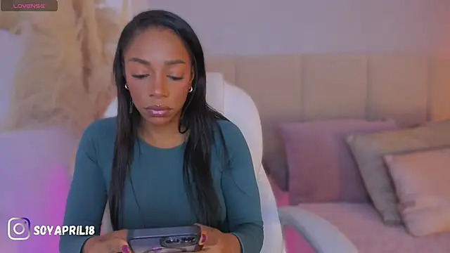 Snapshot of aprilebony_ chatting on March 10, 10:53 am aprilebony online show from March 10, 10:53 am