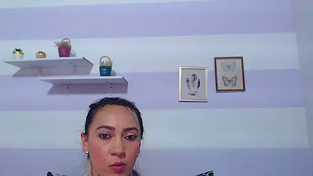kimberlyvega online show from March 31, 6:08 pm