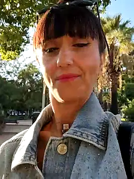 Snapshot of Melody87 chatting on September 22, 4:42 pm Melody87 online show from September 22, 4:42 pm