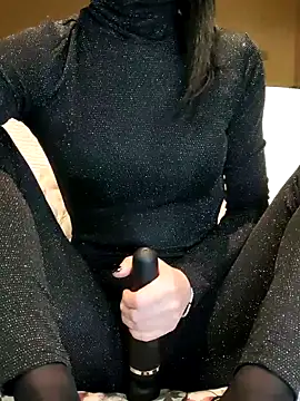 Melody87 online show from February 3, 9:09 pm