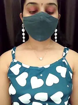 Angleannie online show from May 31, 7:59 pm