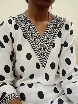 Snapshot of Kumkum_36 chatting on November 4, 4:11 am Kumkum 36 online show from November 4, 4:11 am