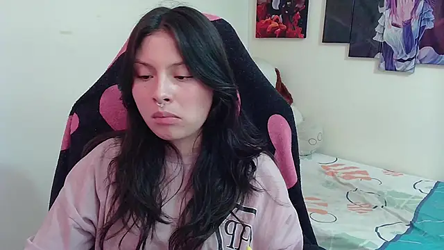 Snapshot of jessica_gomez chatting on February 15, 8:22 pm jessica gomez online show from February 15, 8:22 pm