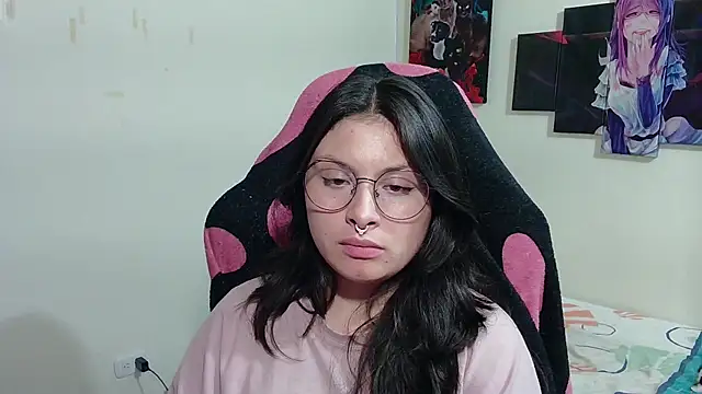 Snapshot of jessica_gomez chatting on February 15, 11:25 pm jessica gomez online show from February 15, 11:25 pm