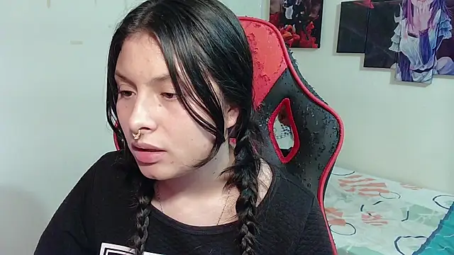 Snapshot of jessica_gomez chatting on February 17, 10:36 pm jessica gomez online show from February 17, 10:36 pm