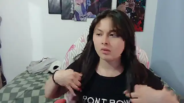 Snapshot of jessica_gomez chatting on October 30, 10:10 pm jessica gomez online show from October 30, 10:10 pm