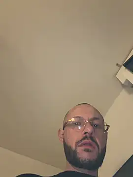 Snapshot of Guitccch chatting on February 26, 8:30 pm Guitccch online show from February 26, 8:30 pm