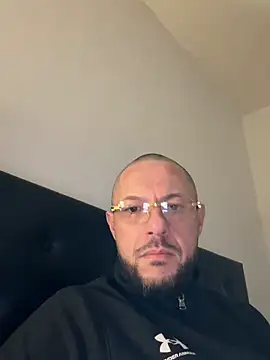 Snapshot of Guitccch chatting on March 18, 9:07 pm Guitccch online show from March 18, 9:07 pm