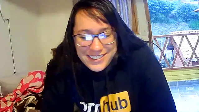 brittanycheeks online show from December 19, 11:18 am