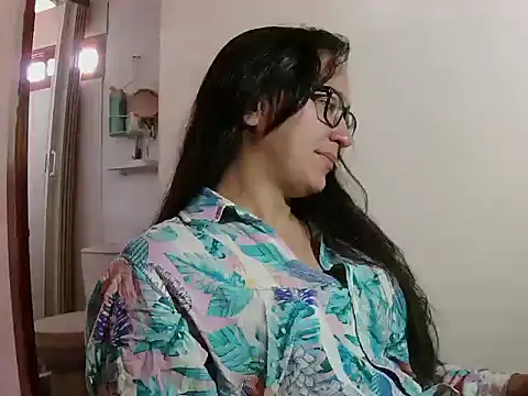 brittanycheeks online show from October 20, 7:03 pm